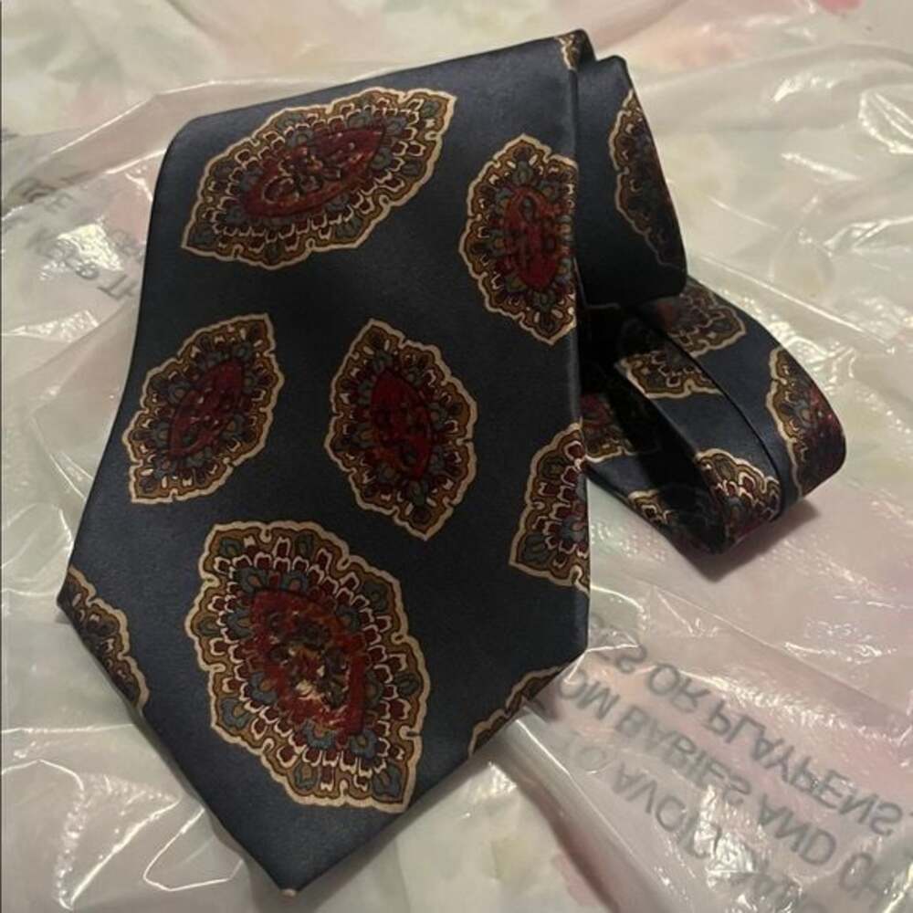 Christian Dior Gem Pattern Tie 100 silk
